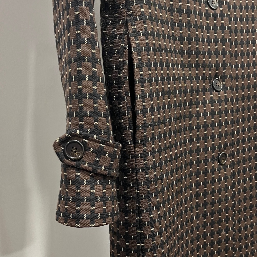 Chic Brown Patterned Trench Coat - image 5